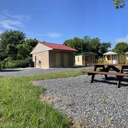 Canal Cabins Paw Paw Экстерьер фото