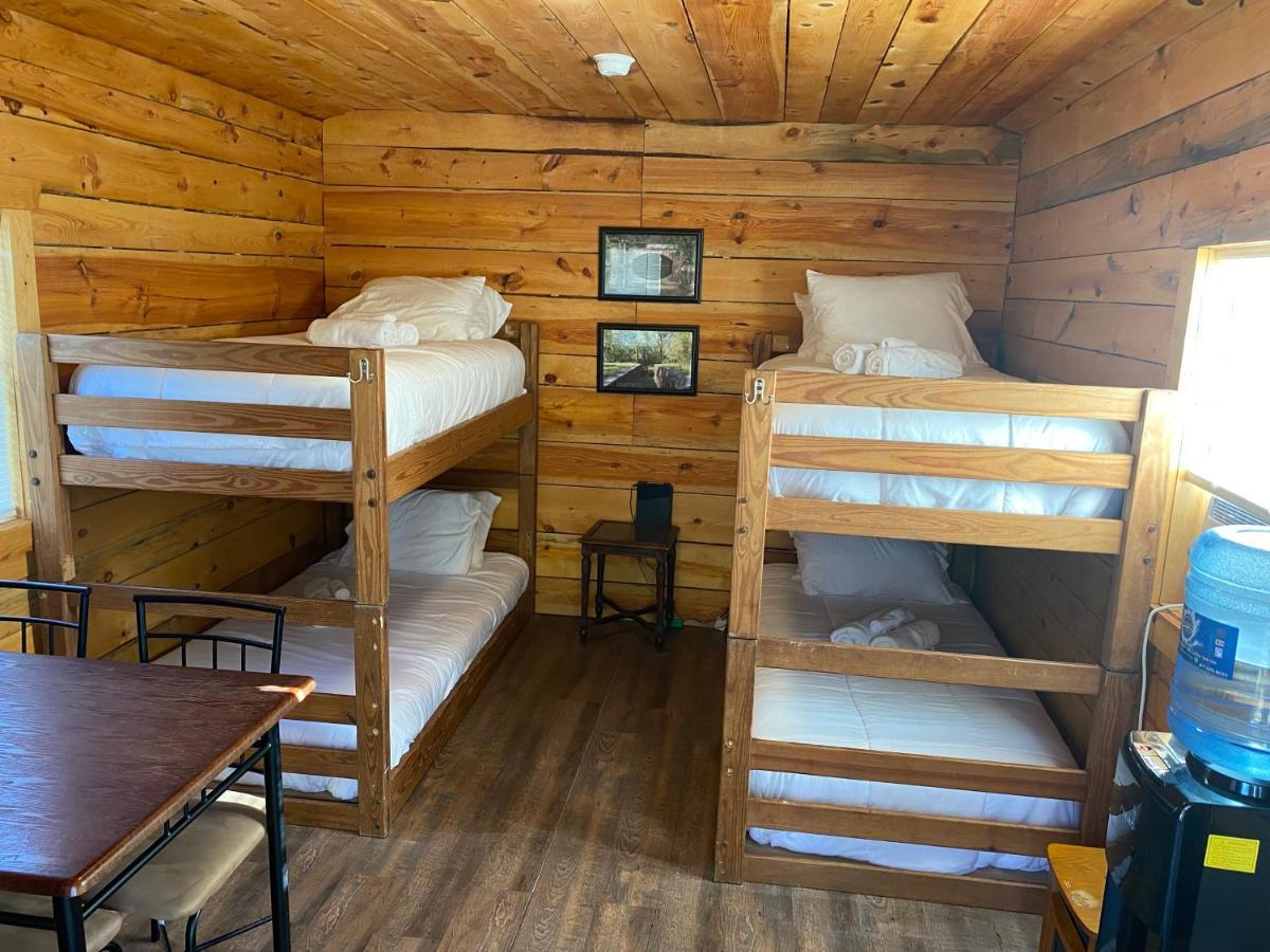 Canal Cabins Paw Paw Экстерьер фото