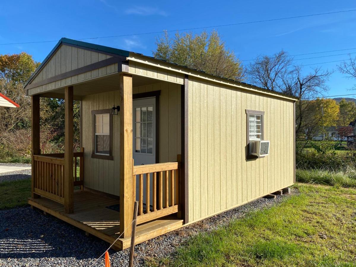 Canal Cabins Paw Paw Экстерьер фото