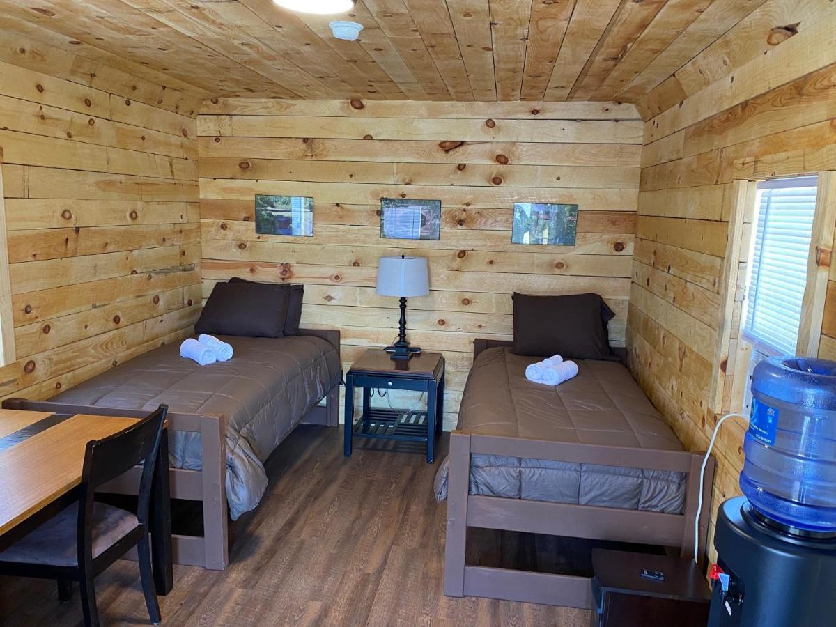 Canal Cabins Paw Paw Экстерьер фото